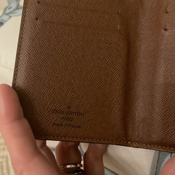 GUC LV Louis Vuitton monogram compact wallet with gold closure. - Picture 8 of 12